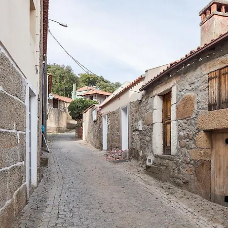Casa De Benlhevai